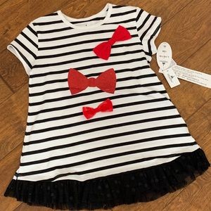 NWT: Disney Park girls 10/12 Minnie Shirt